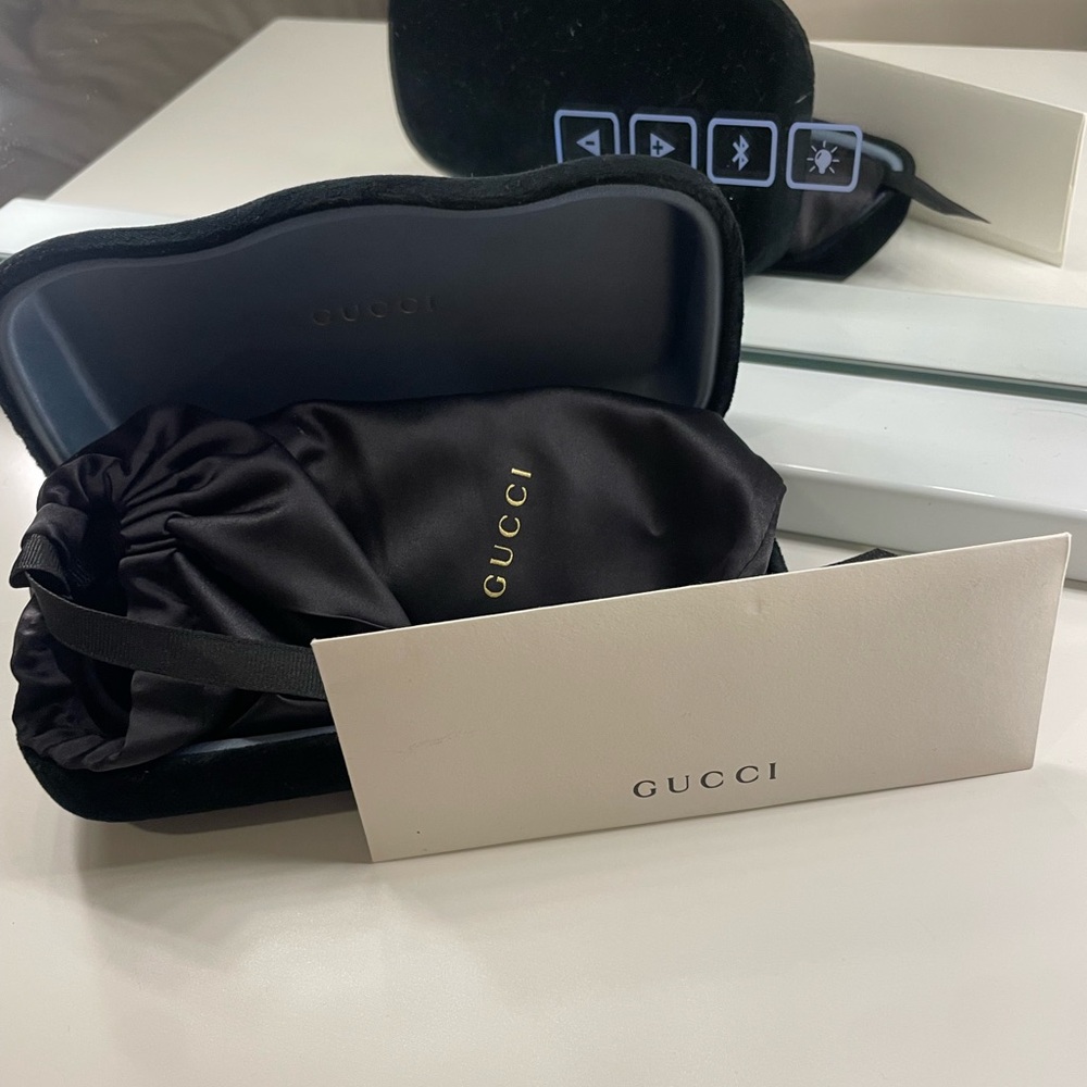 Gucci Brown Tortoise Women's Sunglasses - Picture 2 of 3